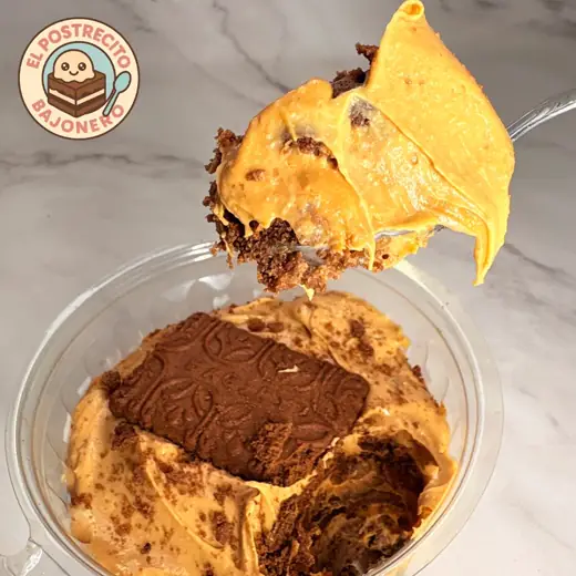 Chocotorta con cuchara